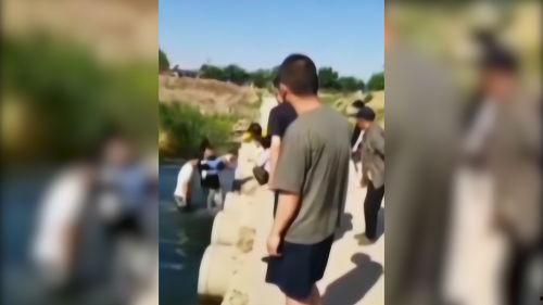 女人进城吃瓜,揭秘城市生活“吃瓜”趣事