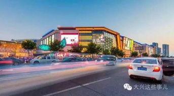 龙湖天街吃瓜,夏日吃瓜盛宴，畅享街头美食风情