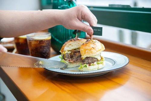 天府新区吃瓜,瓜果飘香，品味生活新境界