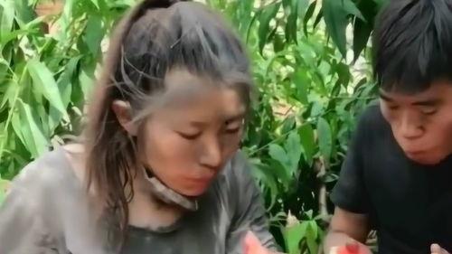 吃瓜的女汉子,揭秘吃瓜女汉子的独特魅力