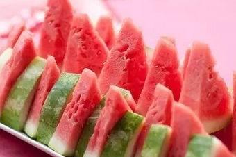 吃瓜少女不白吃,揭秘娱乐圈幕后真相