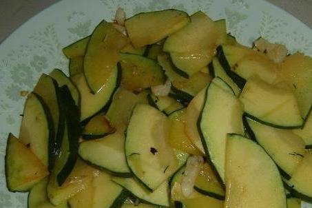 长瓜炒菜吃,家常美味，营养均衡的佳肴分享