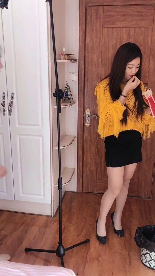 美女吃瓜吃货主播视频下载,美女吃货主播带你领略美食魅力