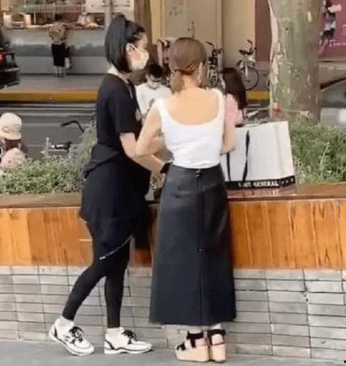 伍佰吃自己的瓜,揭秘娱乐圈的惊人内幕