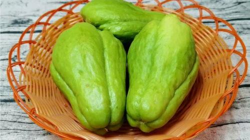 吃佛手瓜视频,轻松学会家常烹饪技巧